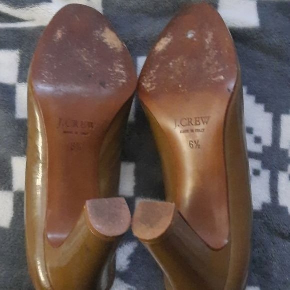 J.Crew Taupe Almond Toe Square Gem Embellishment 3 Inch Patent Leather Pumps 6.5 - Picture 7 of 16